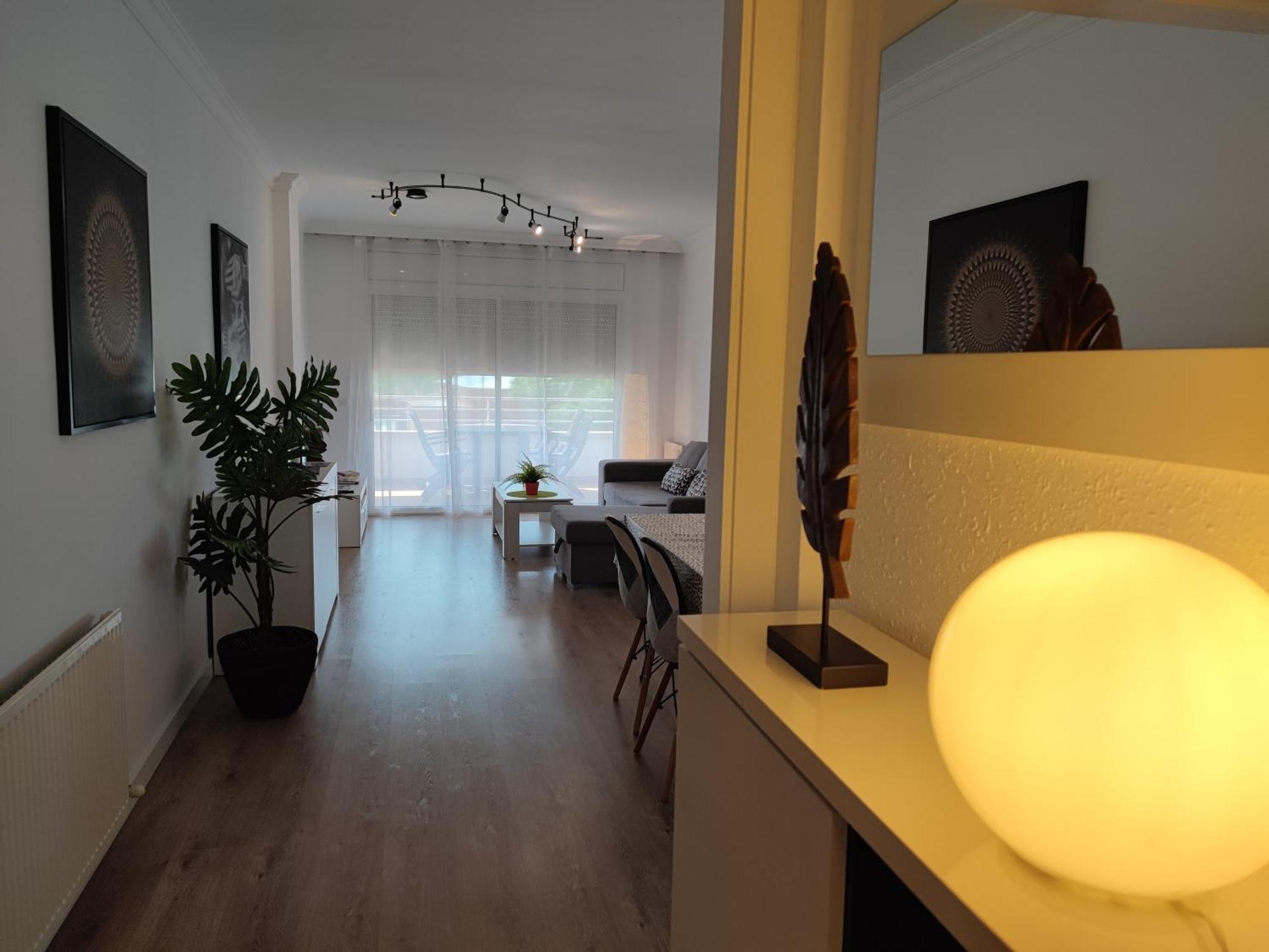 Apartamento Completo Muy Cerca Del Centro Ideal Para Familias Con Piscina Figueres  Eksteriør billede