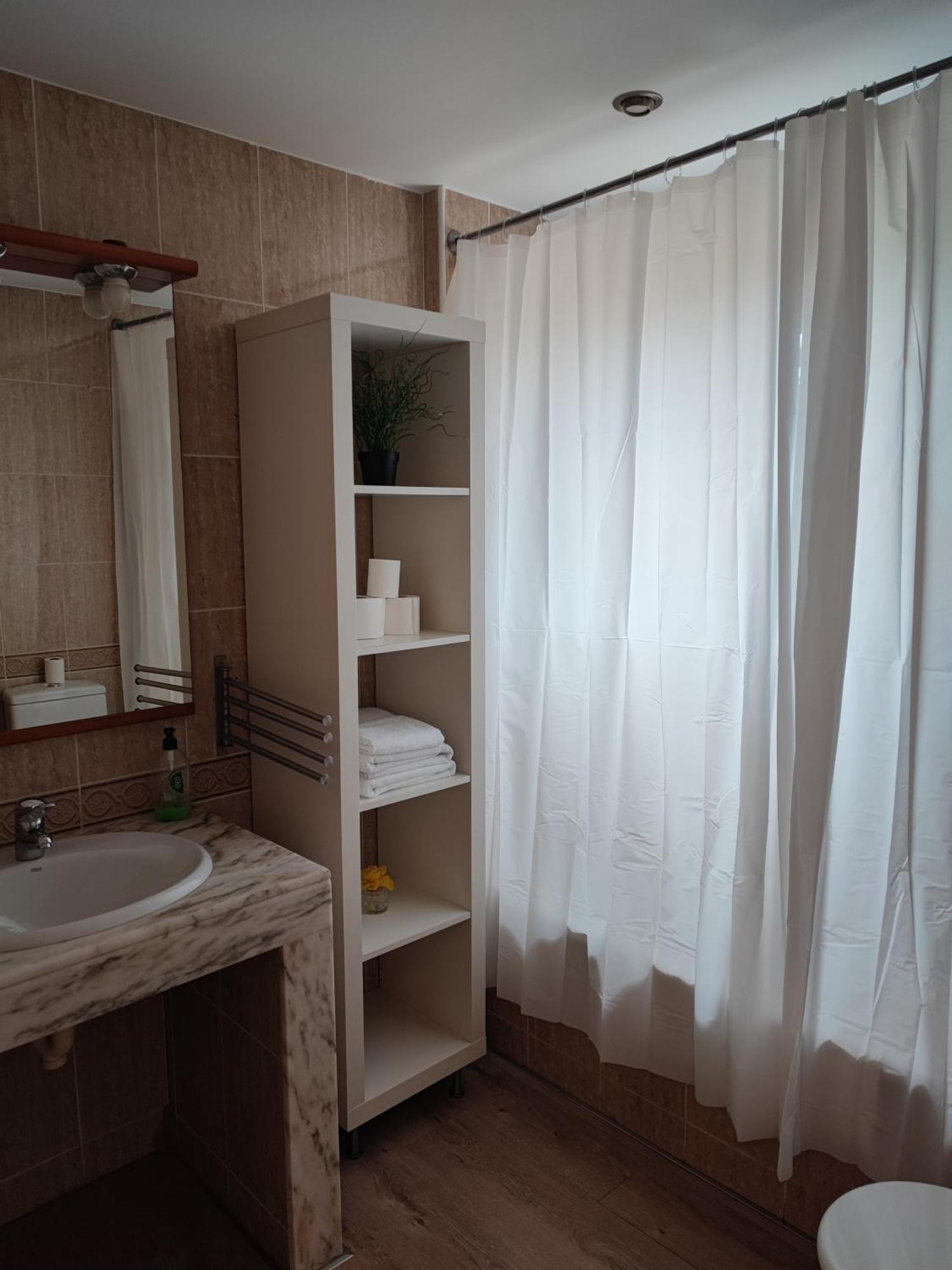 Apartamento Completo Muy Cerca Del Centro Ideal Para Familias Con Piscina Figueres  Eksteriør billede