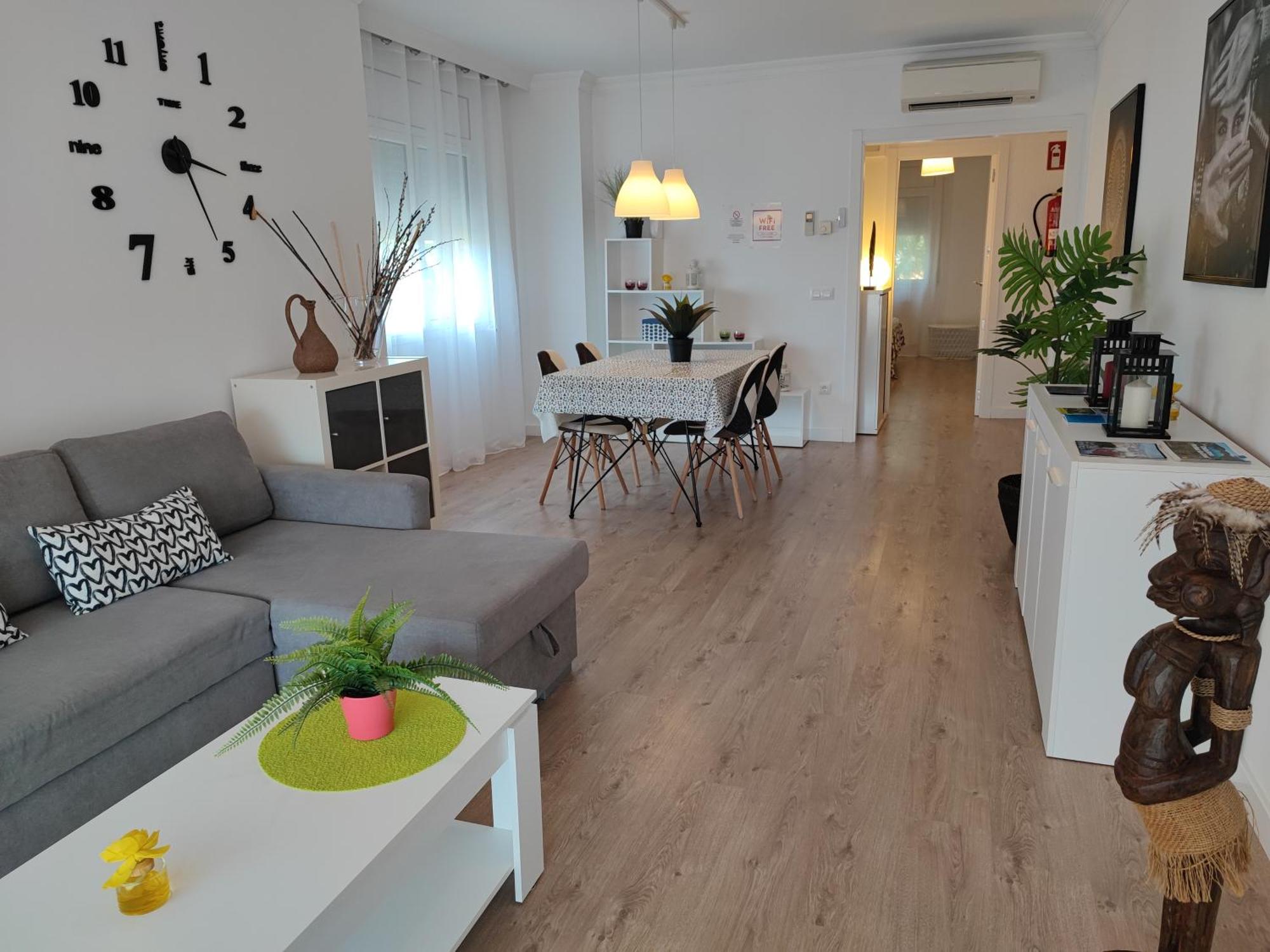 Apartamento Completo Muy Cerca Del Centro Ideal Para Familias Con Piscina Figueres  Eksteriør billede